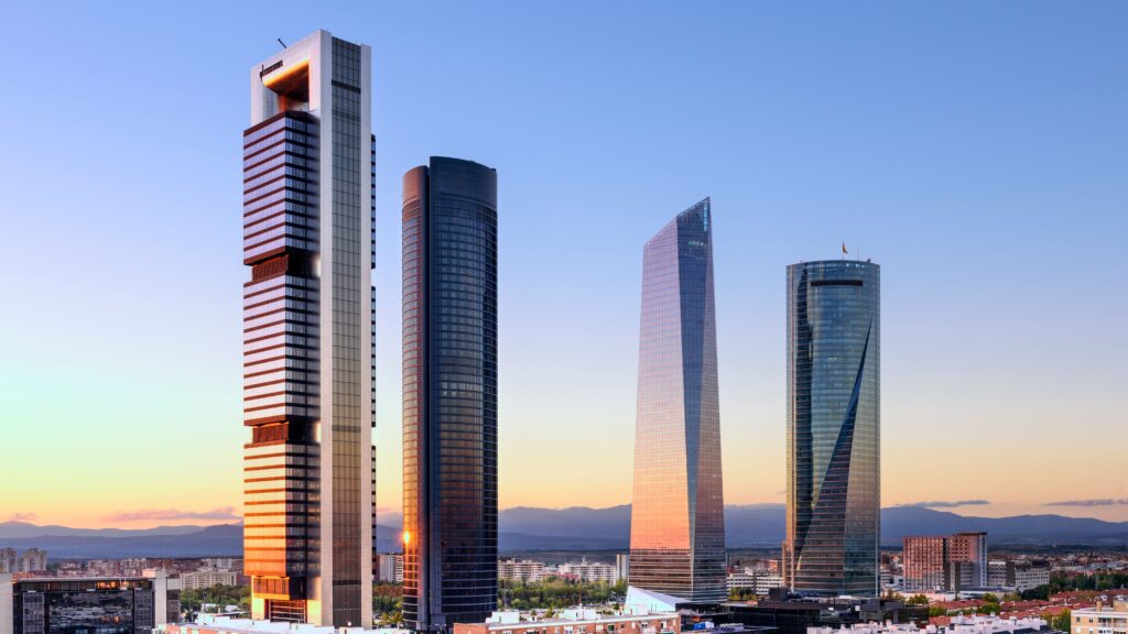 Cuatro Torres de Madrid, símbolo empresarial del MBA en Madrid de IAU